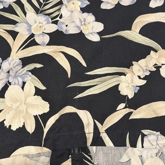 TOMMY BAHAMA Mens Hawaiian Shirt 100% Silk Short Sleeve Tropical Floral Size XXL - Picture 3 of 13